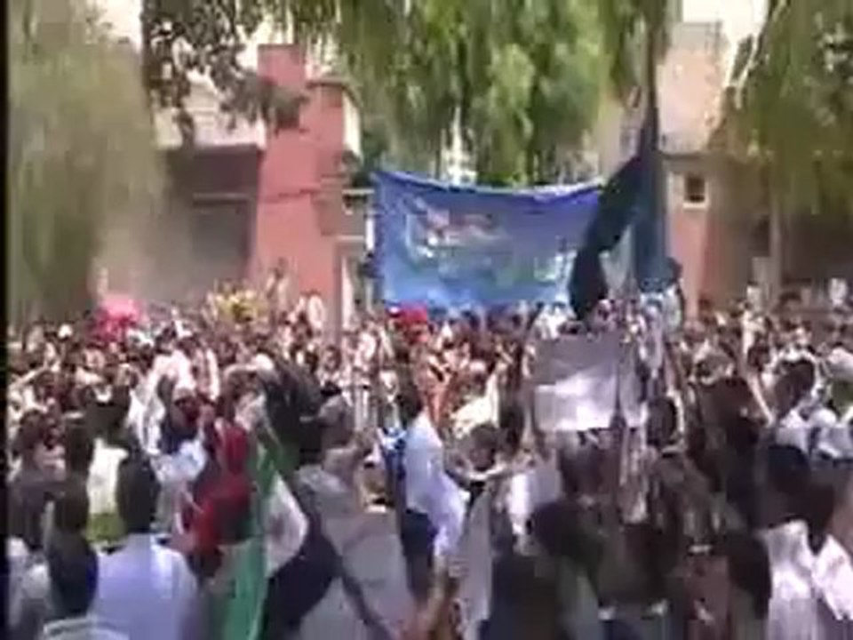 Syria فري برس  حماه المحتلة حي الأربعين خافوا الله يـاعرب 2012 6 29 Hama