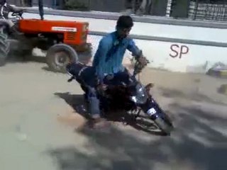 Yamaha FZ Bike Stunt 360