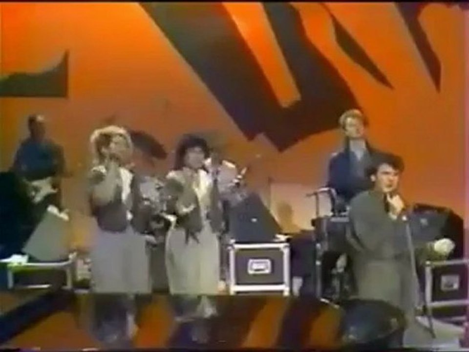 Daniel Balavoine- L Aziza  TV Live (1985)rejoingnez   ♥ Daniel Michel ♥Berger Balavoine ♥   facebook