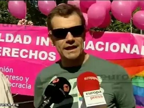 Valenciano reivindica el matrimonio gay en el Orgullo