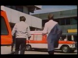 Attentat aka Assassination (1980) Clip - Cool stunt