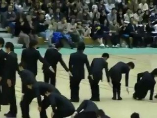 استعراض نخبة من طلاب جامعه طوكيو