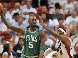 Boston Celtics Re-Sign Kevin Garnett