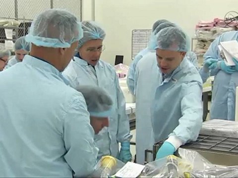 [STS-135] Crew Equipment Interface Test at Kennedy Space Center