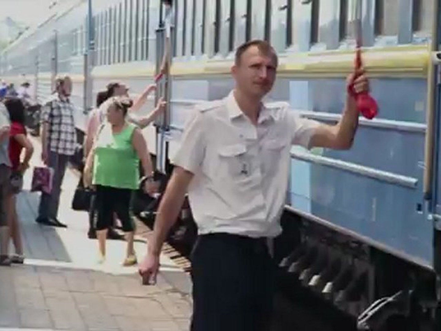 ⁣AVK - Отцепленный вагон (official video)