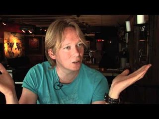 Van Dik Hout strijdt tegen de sleur