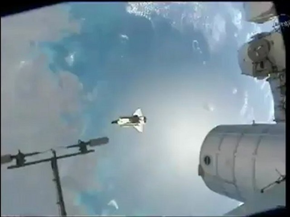 [STS-134] Flyaround of ISS (Timelapse)