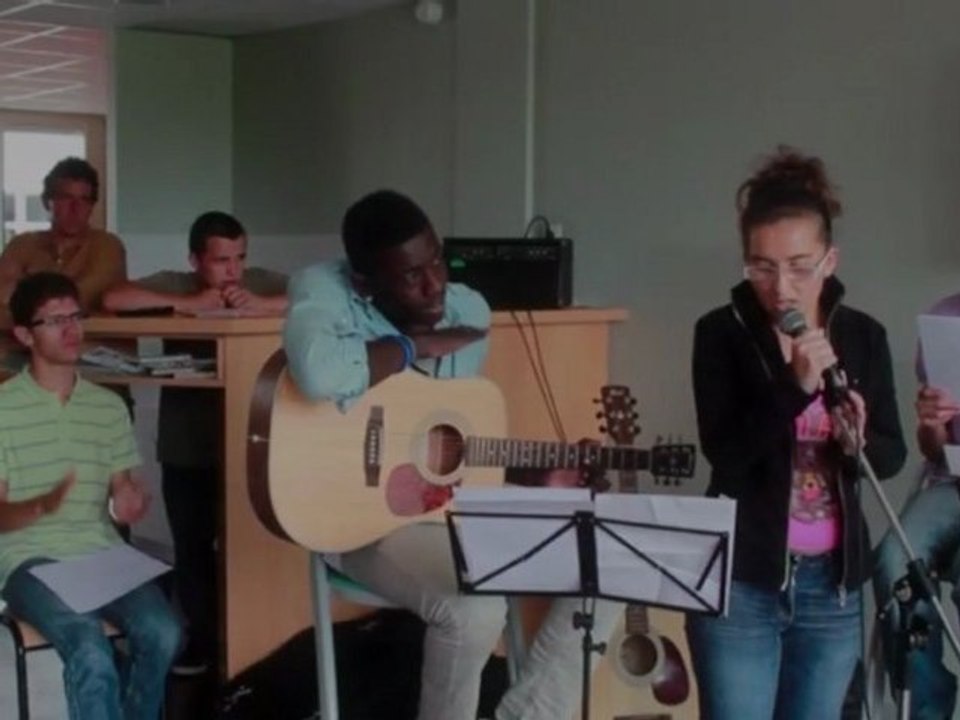 Le concert des élèves dans la maison des lycéens.