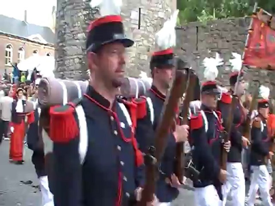 Rentrée de la grande marche St Pierre 2012 Thy-le-château