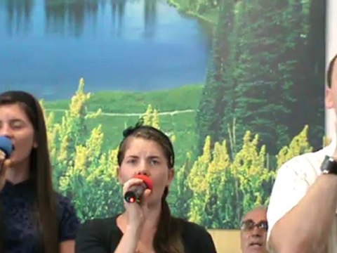 Gr.de laudă (Azi Duhul Sfânt e roua dimineţii)