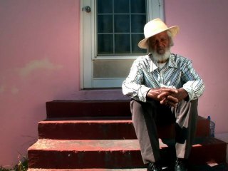 Mr. Happy Man, homme qui donne de la joie