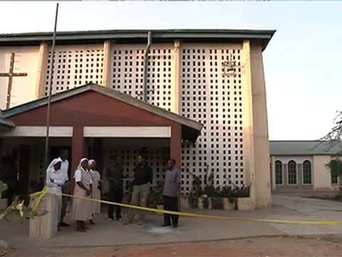 Gunmen kill 17 in twin attacks on Kenyan churches