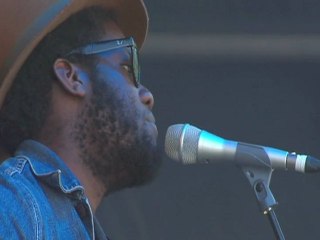 Michael Kiwanuka - Main square festival