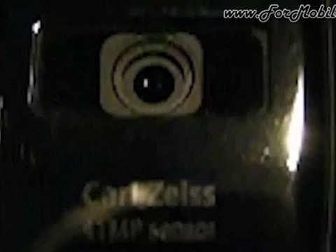 Nokia 808 PureView - Dettaglio apertura ottica Carl Zeiss 41 MP @ 600 fps