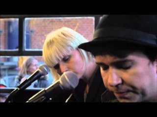 The Raveonettes - Railroad Tracks (Live)