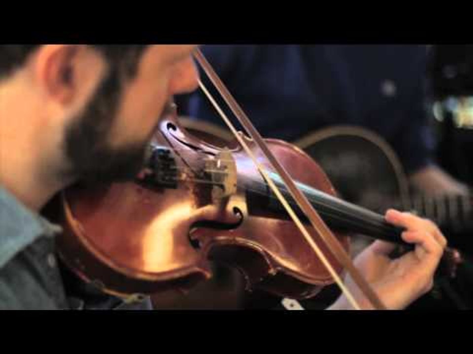 Cody - Under The Elms (Live)
