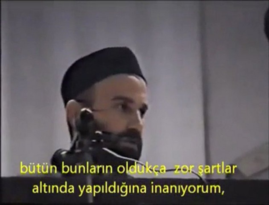 Şehid Şamil Basayev Vehhabi tehlikesine dair açıklamalar yapıyor.