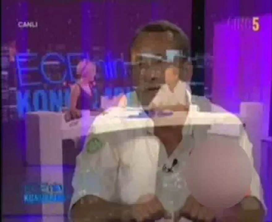 Ece Vahapoğlu Programda Aşık Oldu