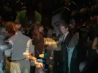 http___video.afprelaxnews.com_incomings_afp_videos_2012_06_24_qt-hi_PMV6872_FR.640x360.mp4