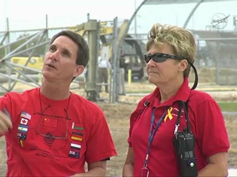 Space Shuttles Discovery and Atlantis Switched Locations on March 9 at KSC