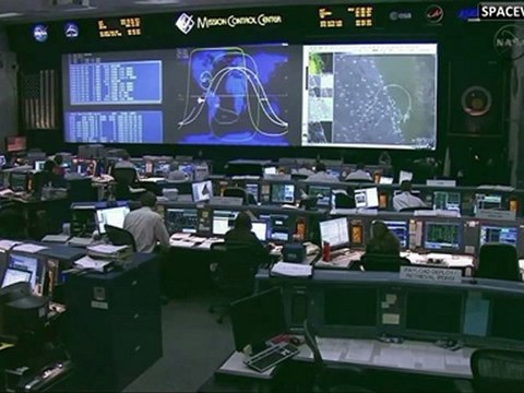[STS-133] Shuttle Discovery Go For Landing (4:57pm UTC)