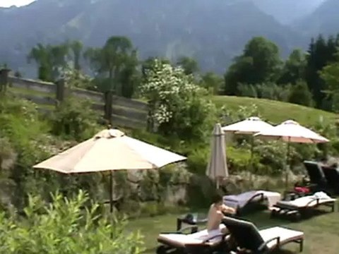 A-ROSA Kitzbühel Tirol Mittel- und Nordtirol Wellnesshotel Hahnenkam mit Renate Pfülb Freibad