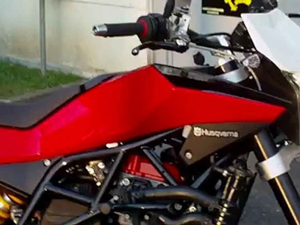 Husqvarna 900 NUDA R by Raspo-Concept