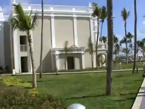 RIU Resort Punta Cana Riu Palace Bavaro Garten Pool Wege neues Luxushotel an der Punta Cana