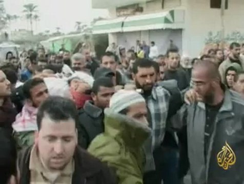 الغارات الجوية الإسرائيلية علي قطاع غزة