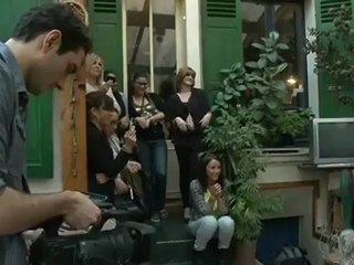 Kayna Samet revient en force et chante en live pour la ...