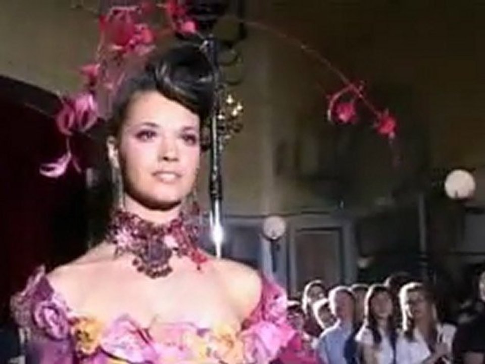 REPORT 26' JEAN DOUCET WITH MISS FRANCE  BY ARMELLE FAUVEL