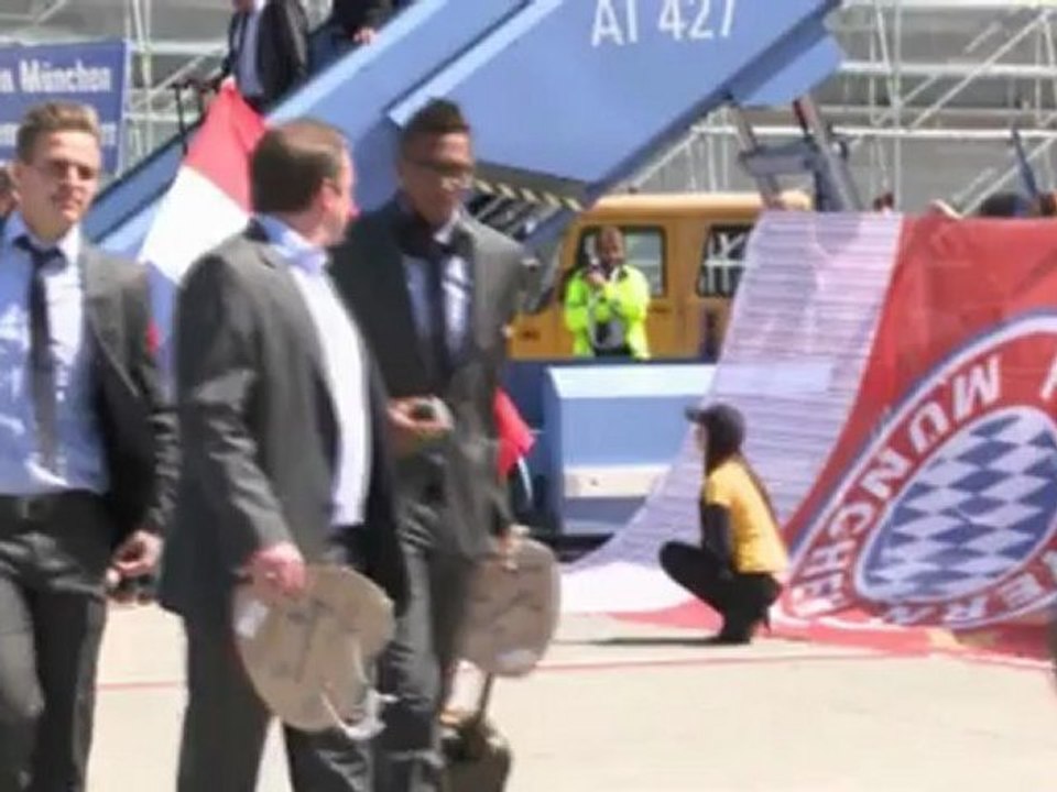 Paukenschlag bei Bayern - Sammer ersetzt Nerlinger