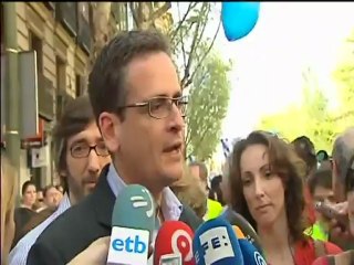 Basagoiti: "ETA no puede estar en las instituciones"