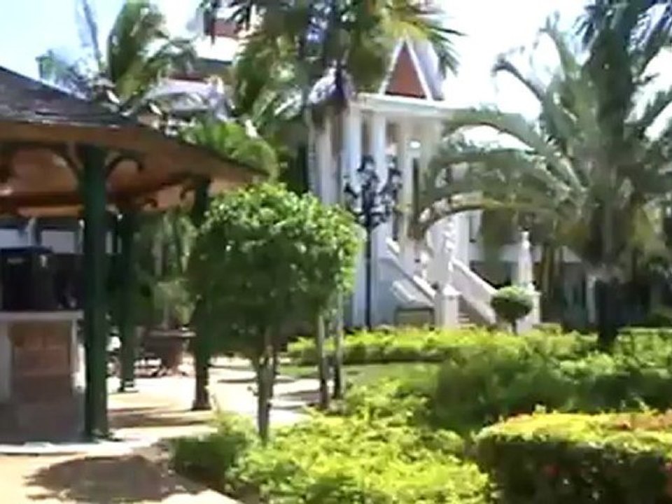 Jameika RIU Palace Tropical Bay Pool Schwimmbad Liegen Garten