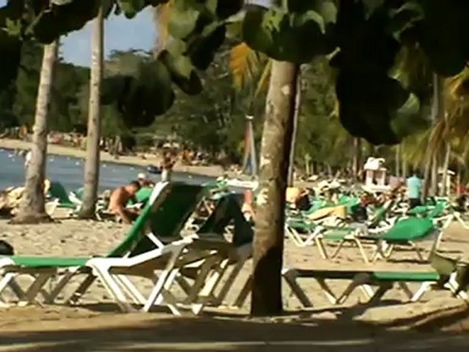 Jameika RIU Palace Tropical Bay Hotel Strand Liegen Sonne Meer Urlaub Luxushotel