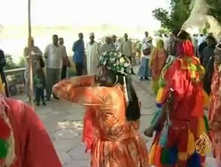 معرض فني مفتوح بشارع النيل دعم للوحدة