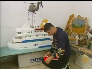 نحات فلسطيني يحيي ذكرى حرب غزة
