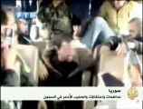 مداهمات واعتقالات والصليب الأحمر بالسجون السورية