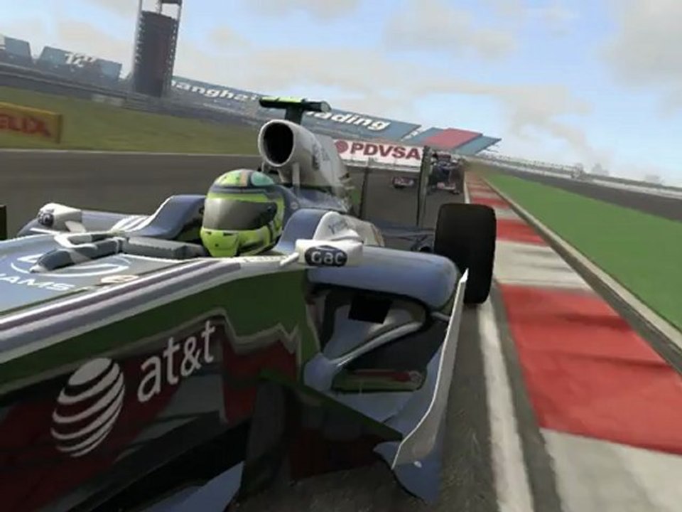 F1 2011 - GP de Chine - Kier vs Barrichello (4)