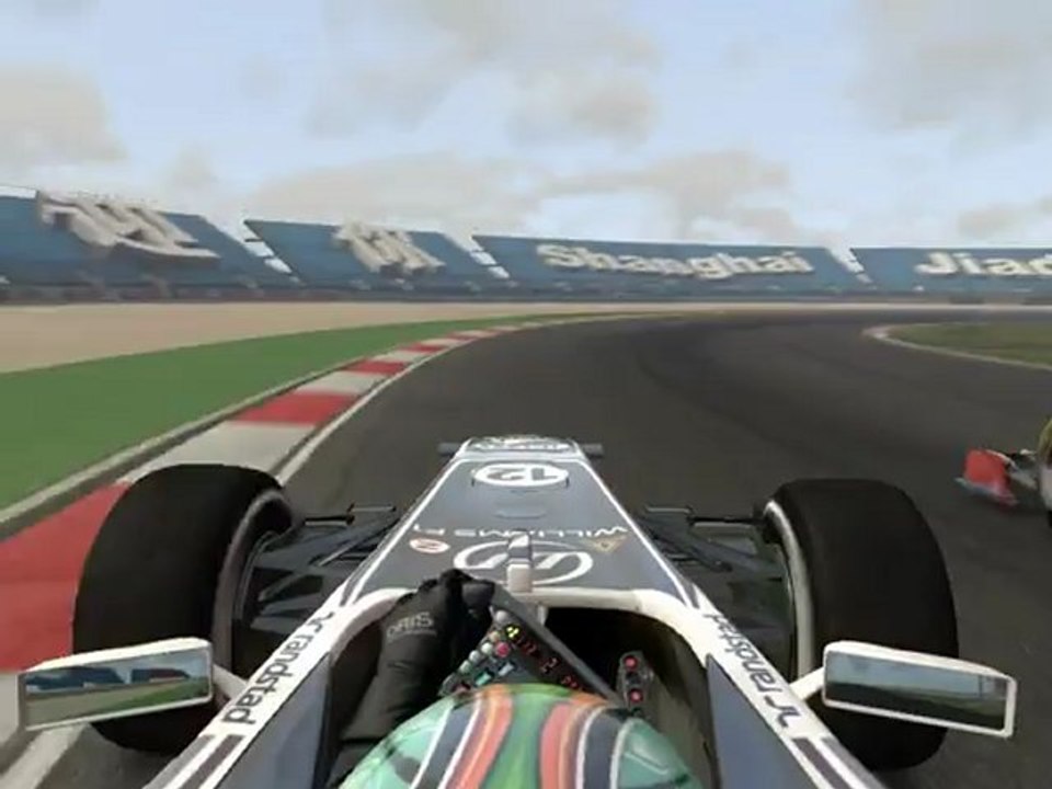 F1 2011 - GP de Chine - Kier vs Massa (onboard)