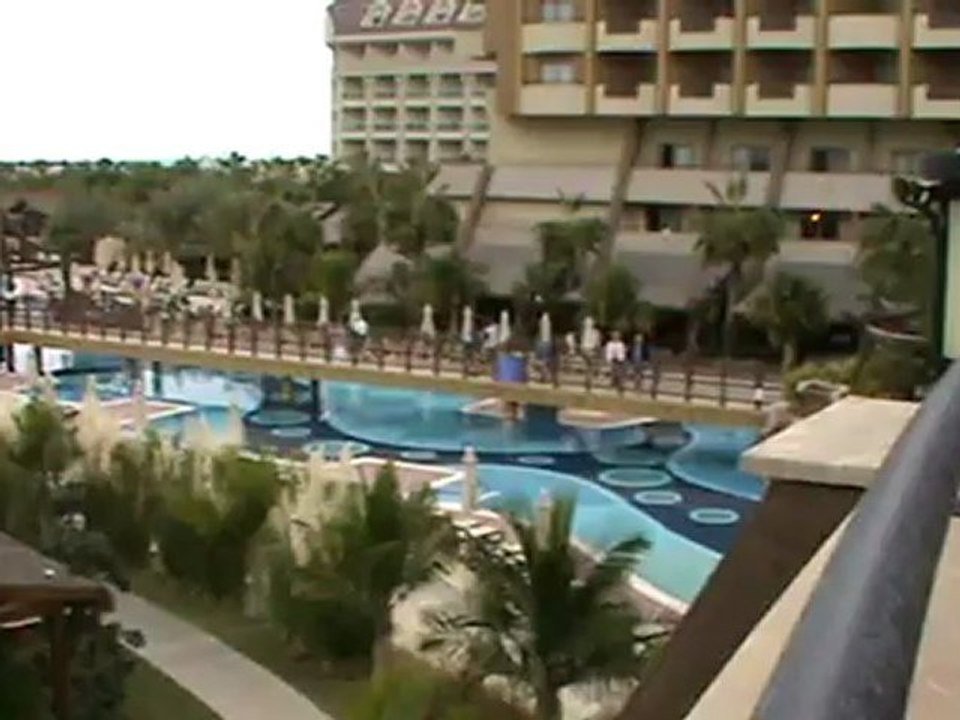 Tuerkei Hotel Royal  Dragon Pool Garten  Kumkoey Side Shopping Fotos Bilder