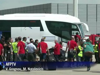 Llegada triunfal de la roja