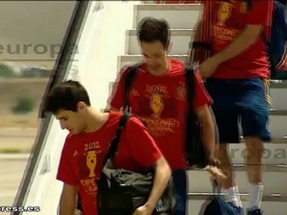 Íker Casillas luce con orgullo la Eurocopa