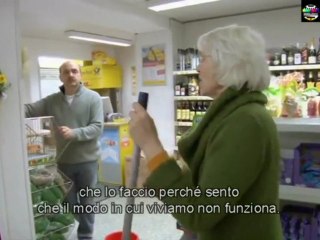 Donna di 70 anni regala la casa con tutto dentro e vive senza soldi Germania