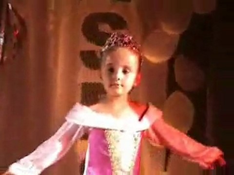 dimanche 1 juillet 2012 centre culturel de Aups Harmonie Danses