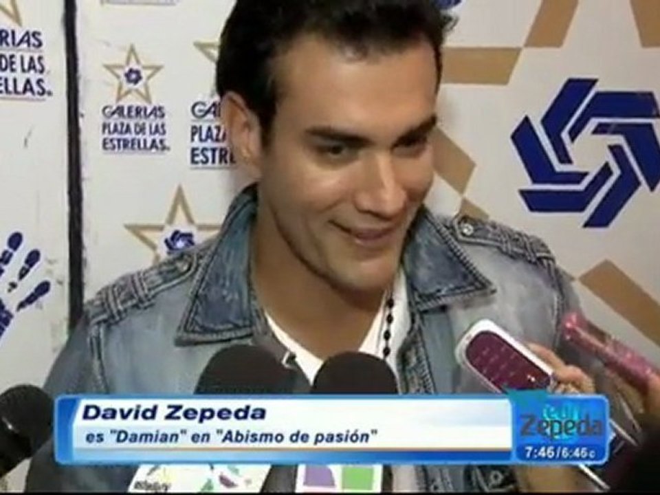 David Zepeda @davidzepeda1 alborotó a sus fans y habla del cariño por su público