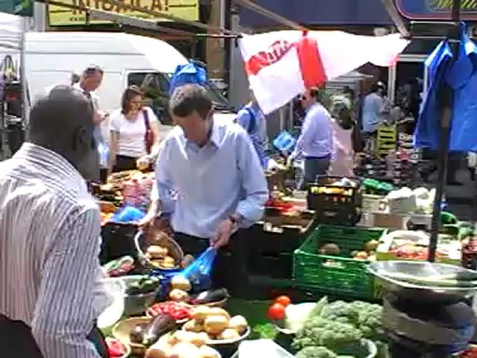 Portobello Road und Portobello Market in Nothing Hill London