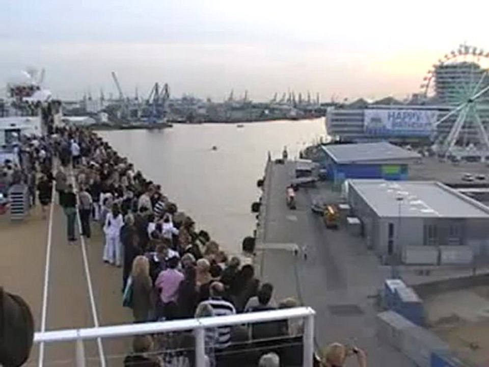 TUI Cruises Mein Schiff 2 Hamburg Hafen Hafengeburtstag