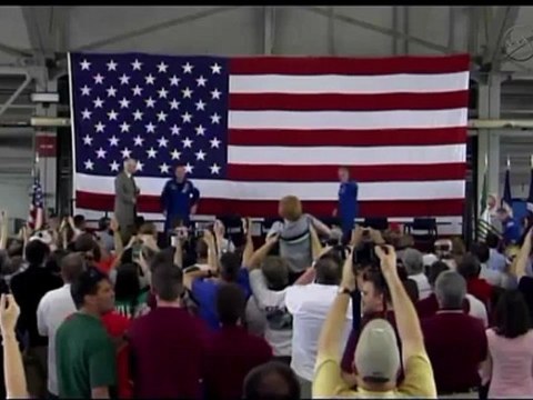 [STS-134] Endeavour Crew Returns Home To Houston
