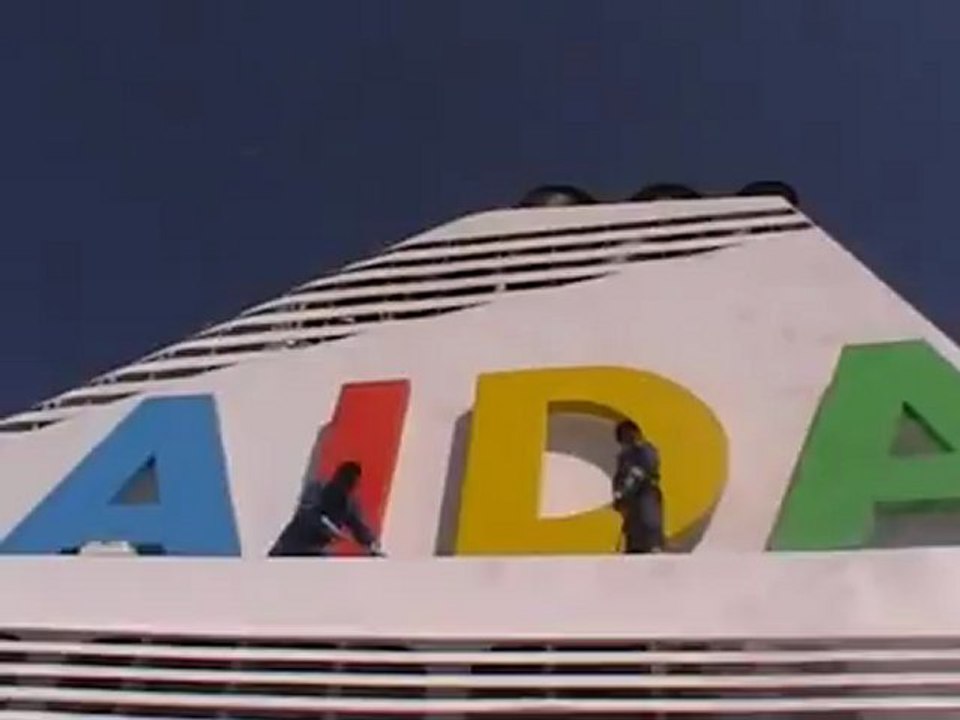 AIDAcara Hamburg Hafen Hafengeburtstag 06.05.2011